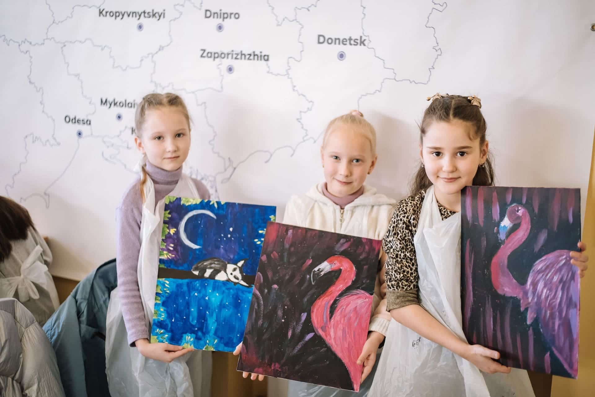 “Little Van Goghs” or how we teach IDP children to paint - Rise of Ukraine